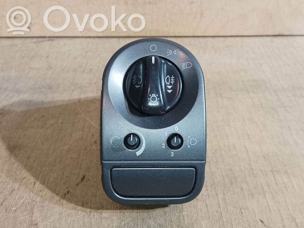 Jaguar X-Type Light switch 