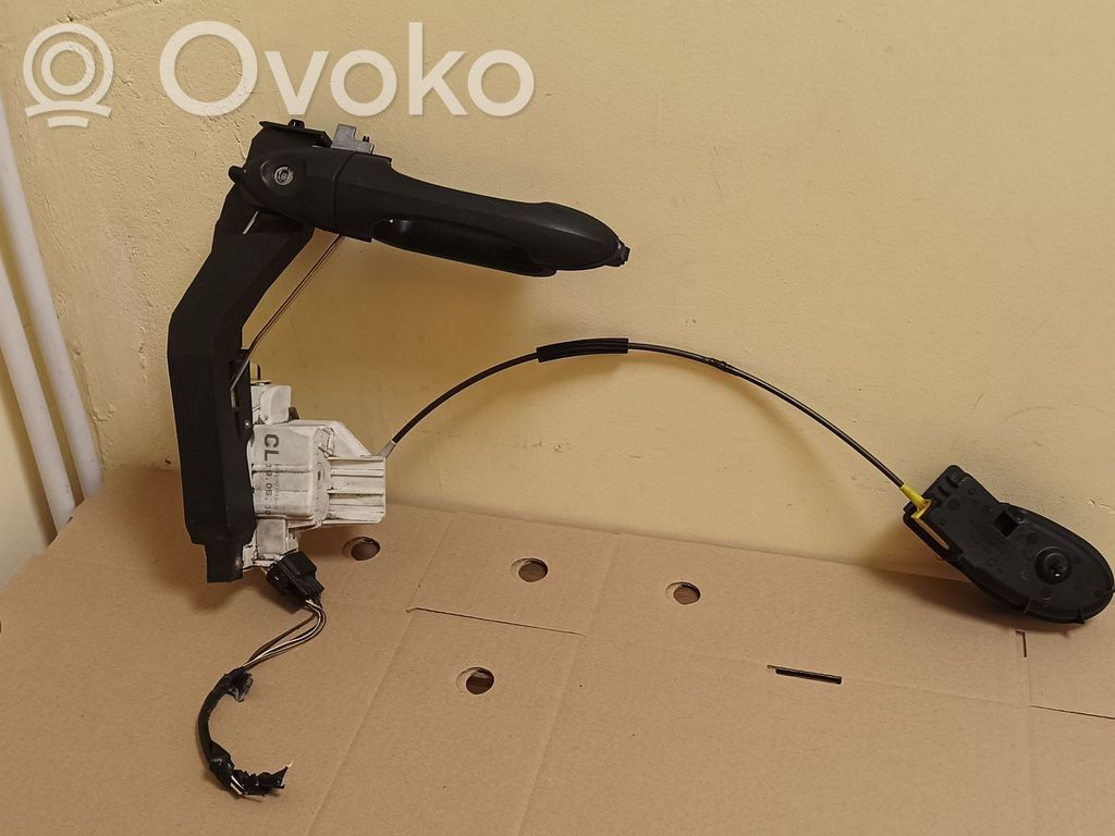 Ford Focus Front door lock 