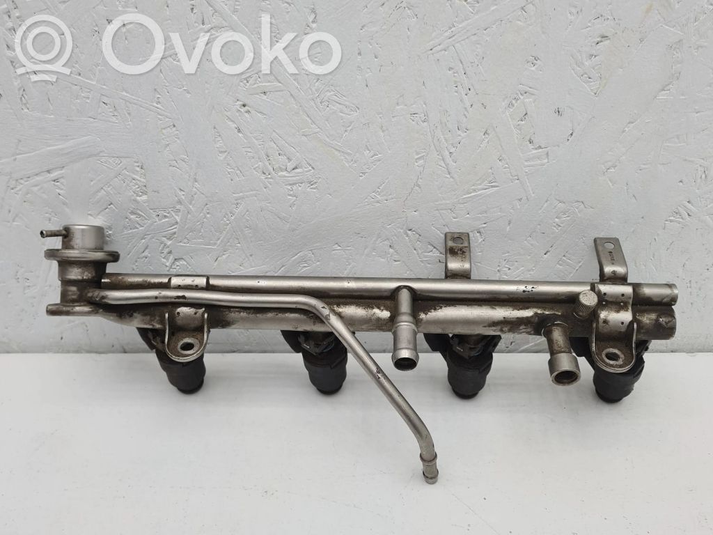 BMW 3 E46 Fuel main line pipe 