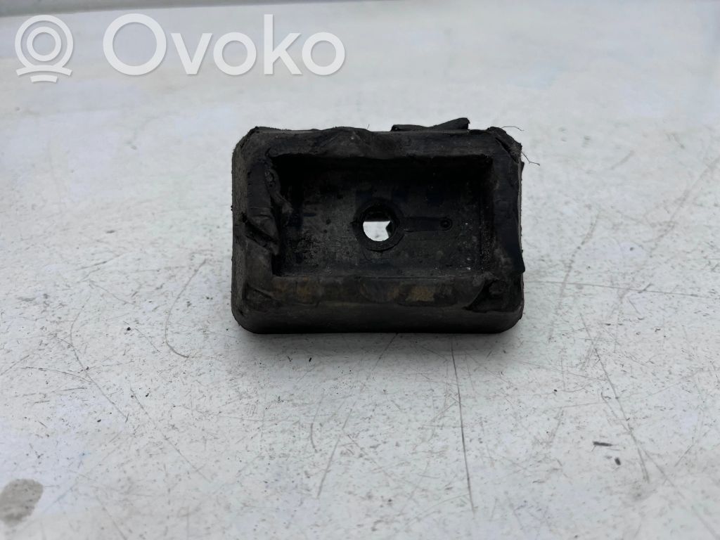 BMW X3 E83 Jacking socket point 