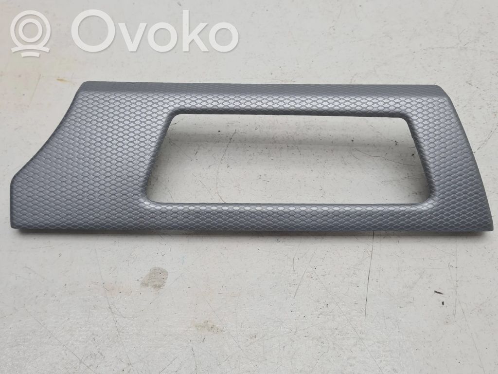 Dashboard glove box trim   9148068,92138,KW3310M48068