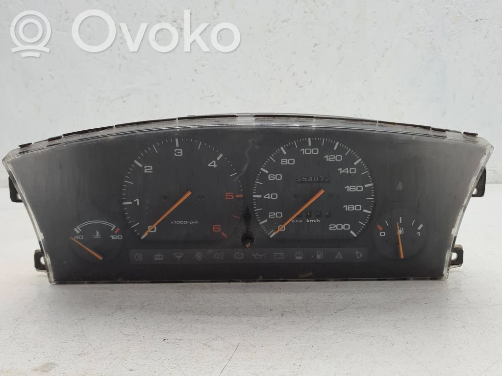 Mazda 626 Speedometer (instrument cluster) 