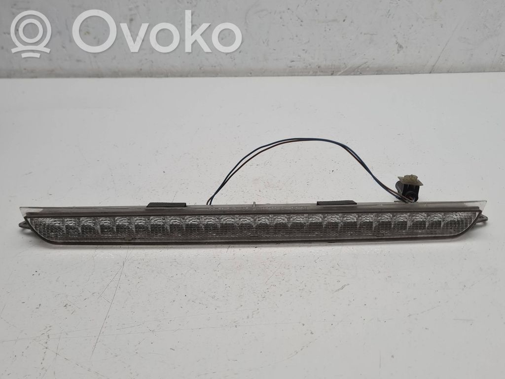 Kolmas/lisäjarruvalo   63258362039,3362039
