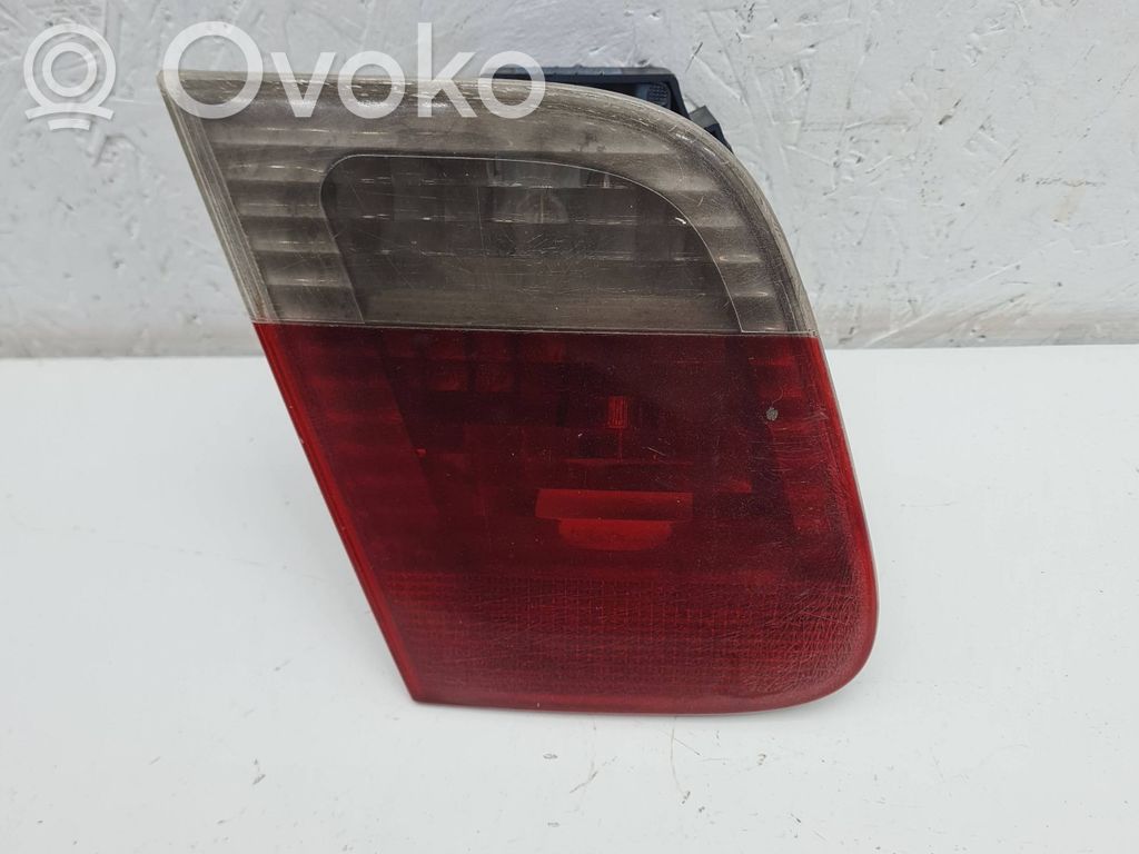 BMW 3 E46 Aizmugurējais lukturis pārsegā 