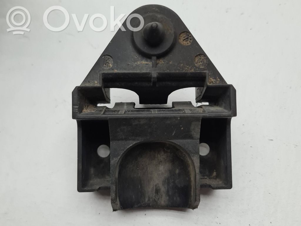 BMW 3 E36 Radiator mount bracket 