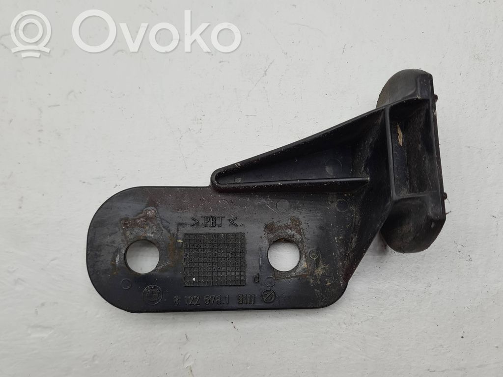 BMW 3 E36 Etupuskurin kannake 