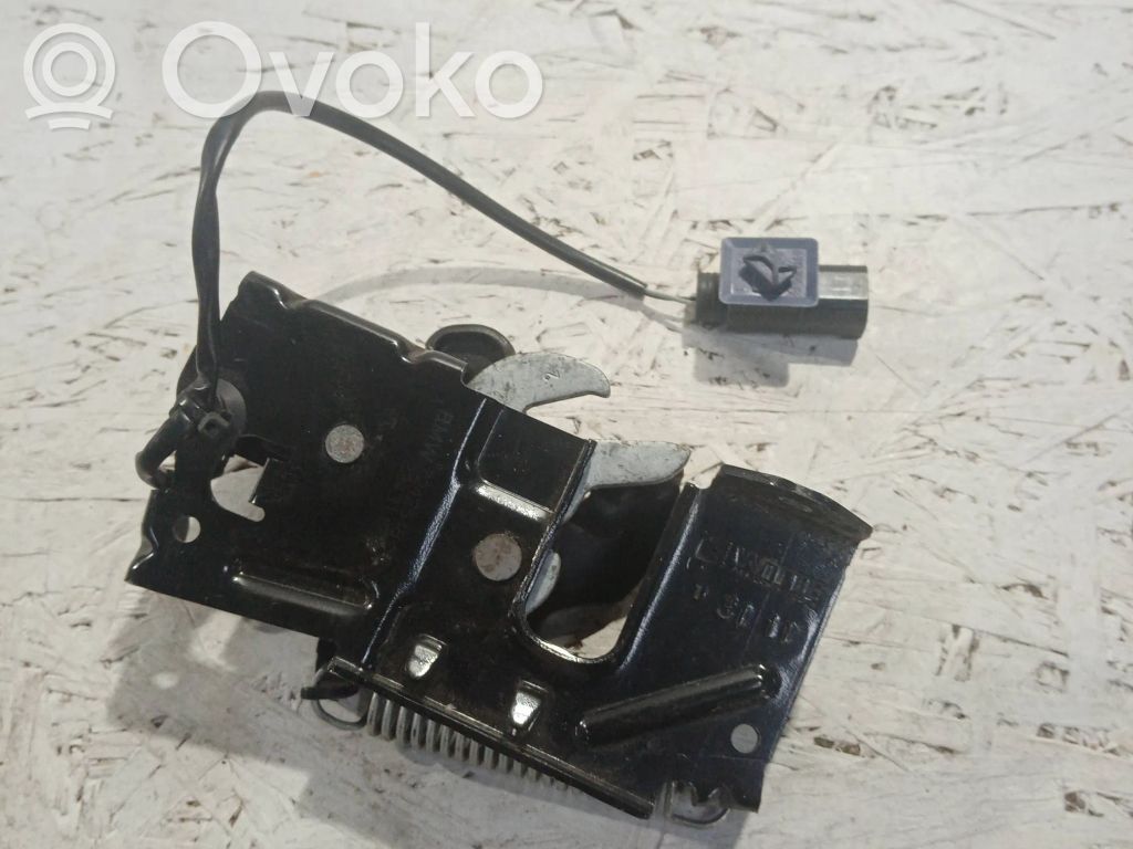 Spyna variklio dangčio   724254806