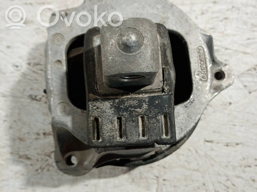 BMW X5 G05 Engine mount bracket 