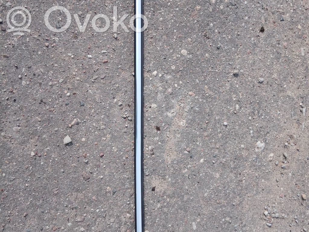 BMW 2 F22 F23 Listwa drzwi przednich 