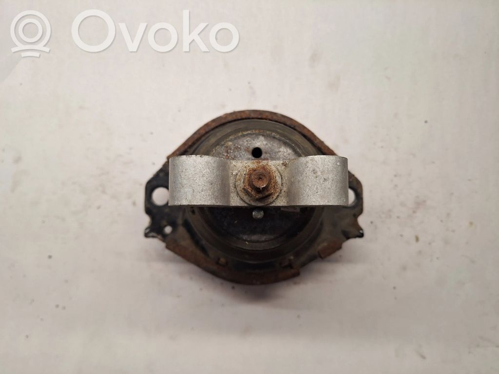 Dodge Charger Engine mount bracket 