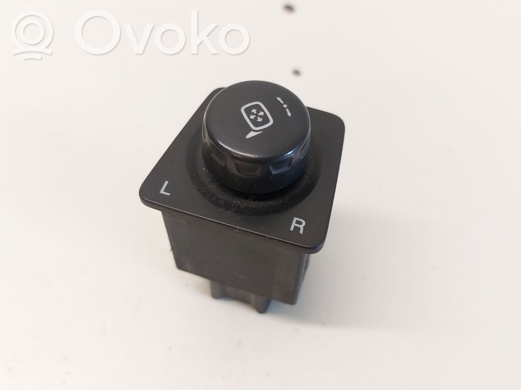 Opel Antara Wing mirror switch 