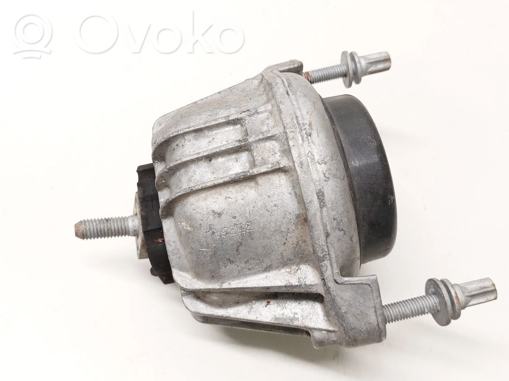BMW 3 E90 E91 Engine mount bracket 