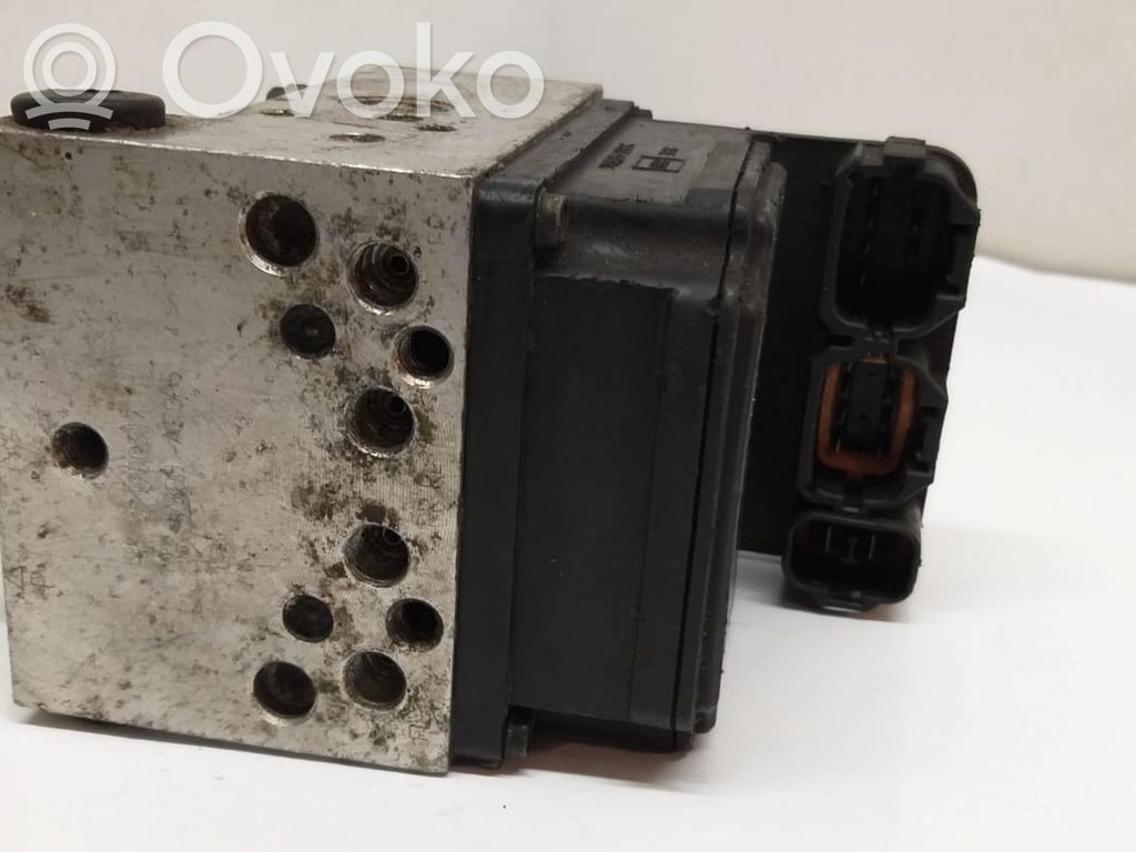 Nissan X-Trail T30 ABS bloks 