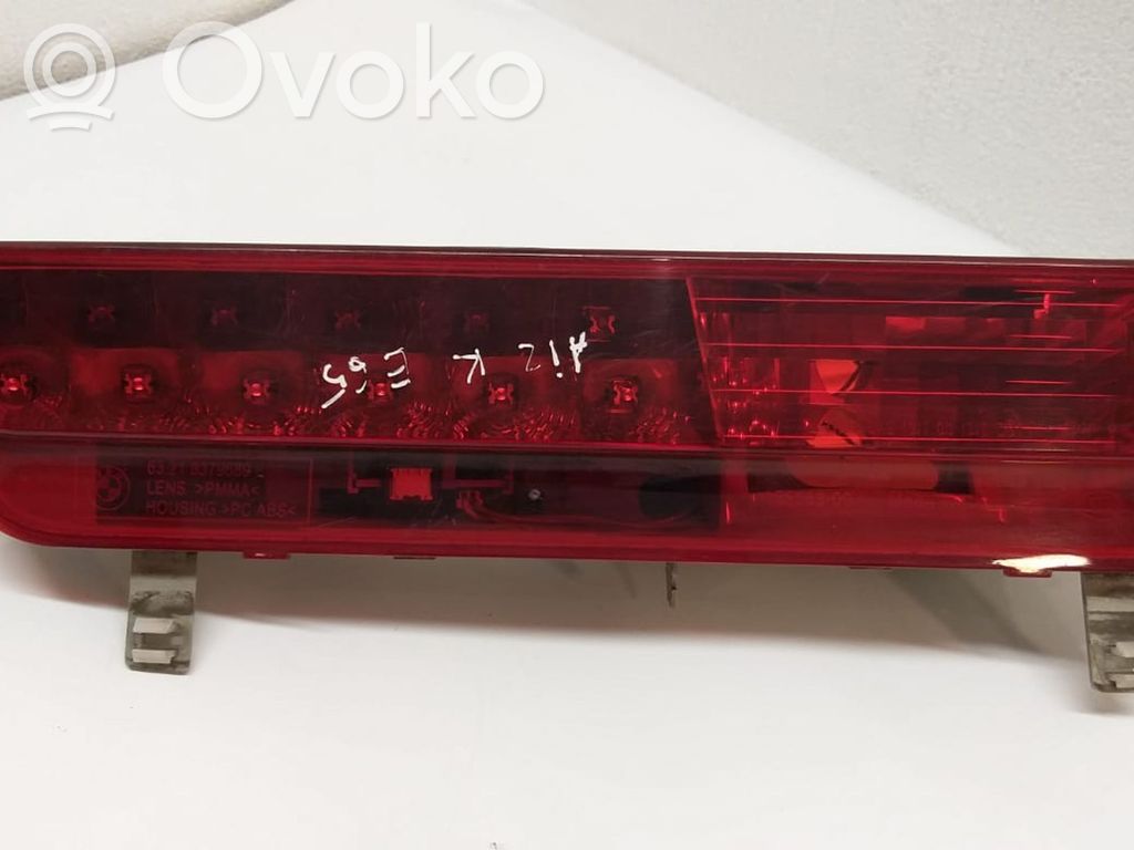 BMW 7 E65 E66 Aizmugurējais lukturis pārsegā 