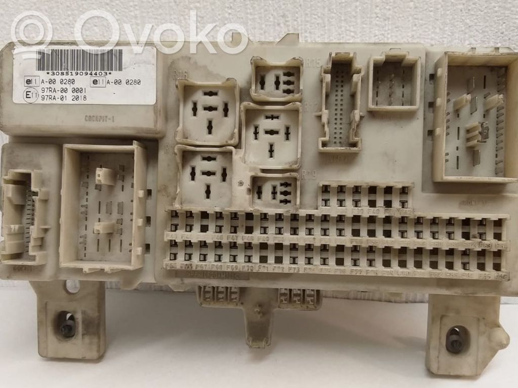 Ford Focus C-MAX Fuse module 