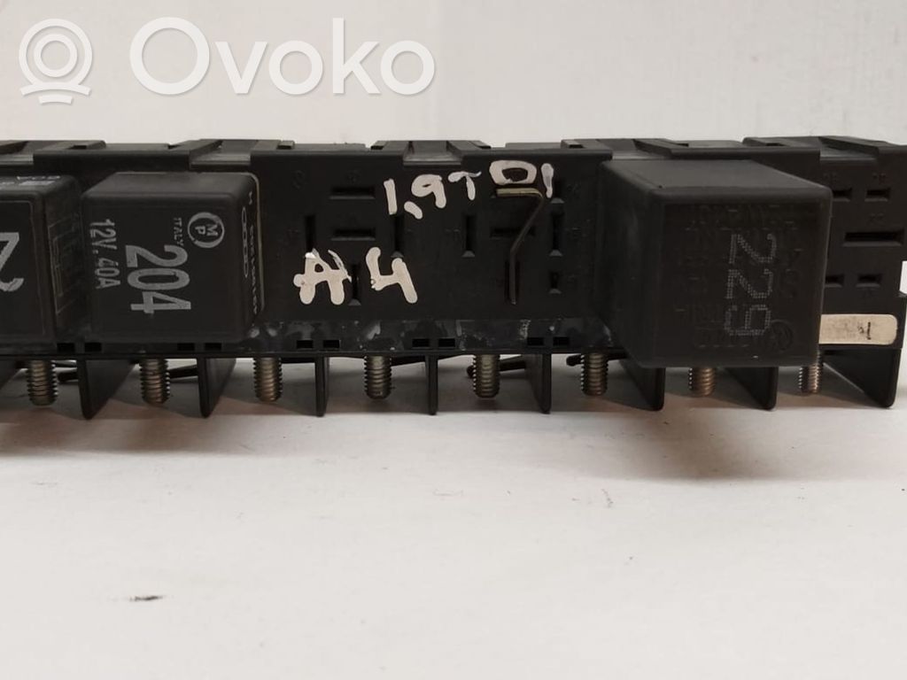 Módulo de fusible   4A0941822,896046