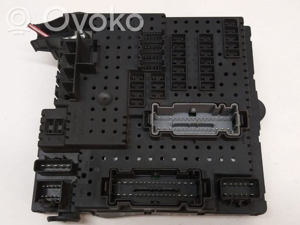 Fuse module   30728512,06W166
