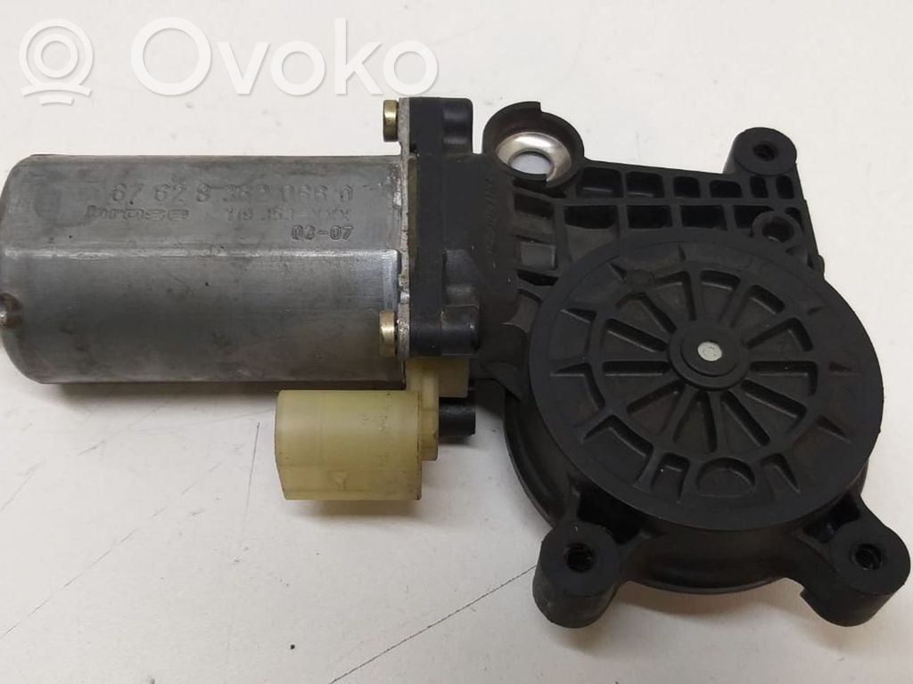 BMW 3 E46 Moteur de lève-vitre de porte arrière 