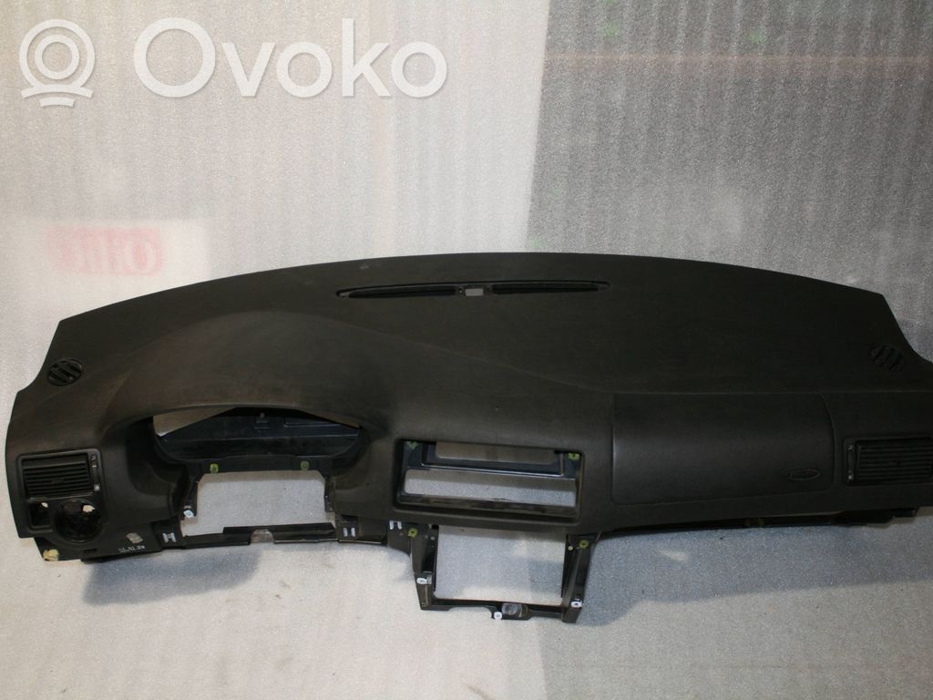 Volkswagen Golf IV Panelė 