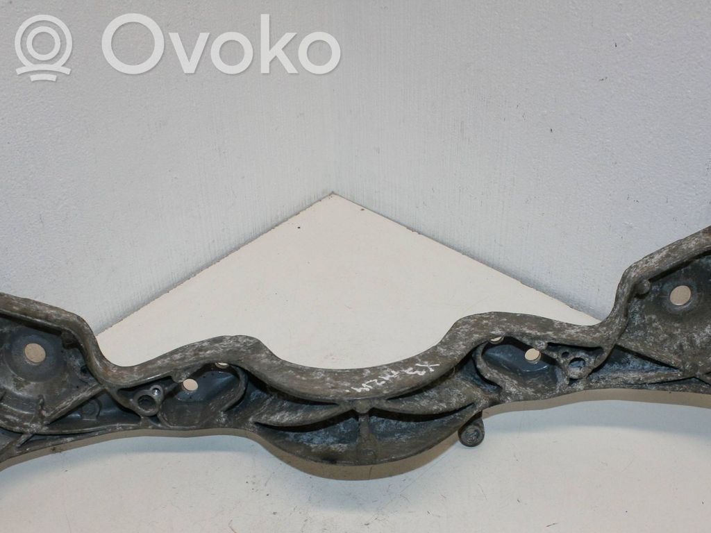 BMW X3 E83 Engine mounting bracket 