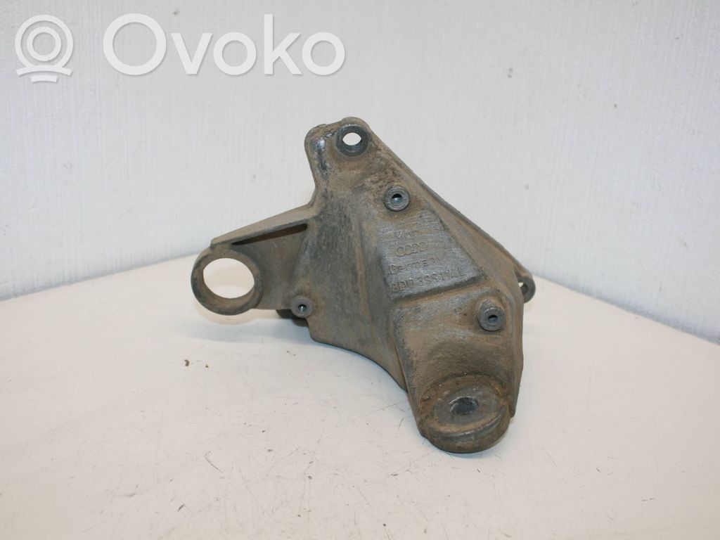 Audi A4 S4 B5 8D Gearbox mounting bracket 