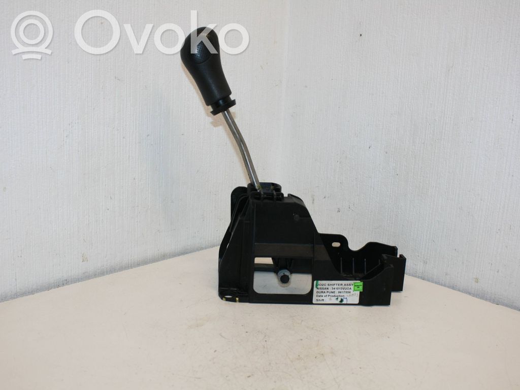 Nissan Note (E12) Gear shifter/selector 