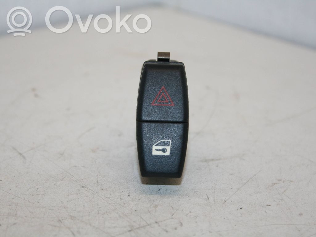 Hätävilkkujen kytkin   6919506