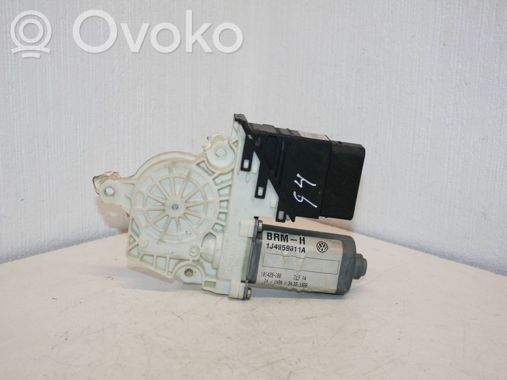 Volkswagen Golf IV Motor macara geam ușă spate 
