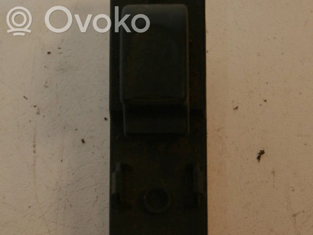 Opel Frontera B Interruptor del elevalunas eléctrico 