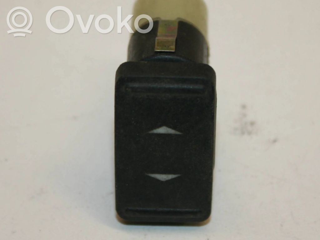 Ford Focus Interruptor del elevalunas eléctrico 