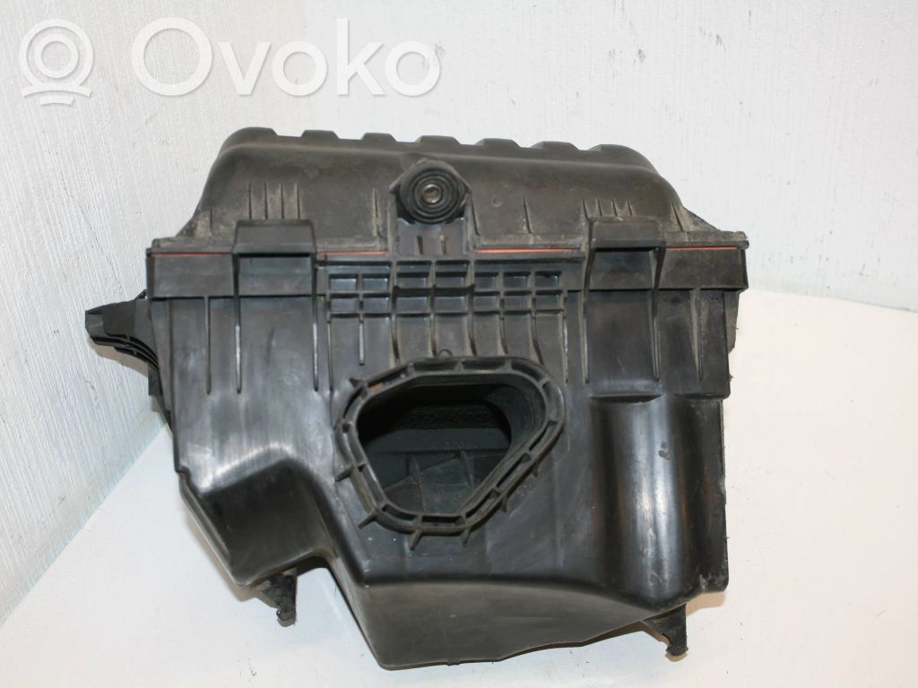 Ford Galaxy Air filter box 