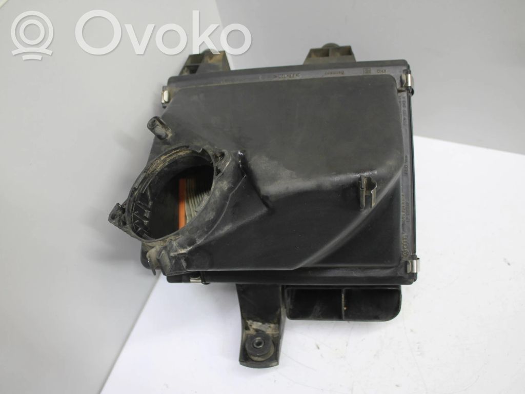 Audi A6 Allroad C5 Air filter box 
