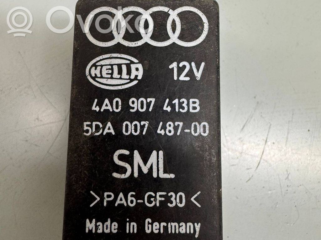 Audi A6 S6 C4 4A Hätävilkun rele 