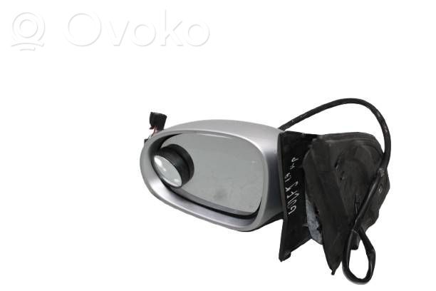 Volkswagen Golf V Front door electric wing mirror 