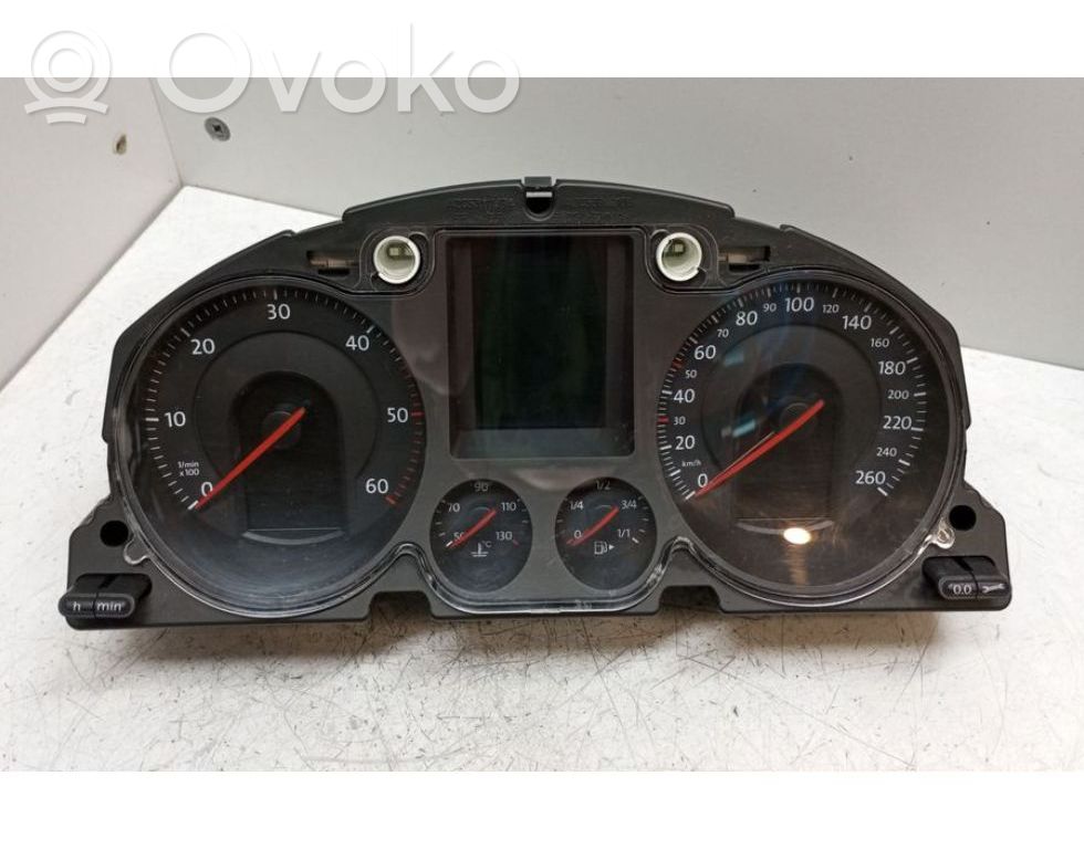 Volkswagen PASSAT B6 Vitezometru (grup de instrumente) 