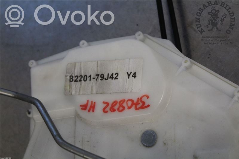 Suzuki SX4 Zamek drzwi przednich 