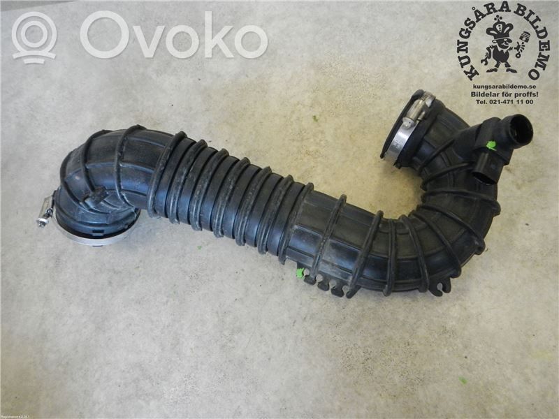 Volkswagen Amarok Air intake hose/pipe 