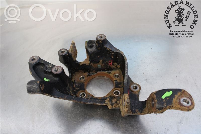 Ford Kuga I Priekinė stebulė 