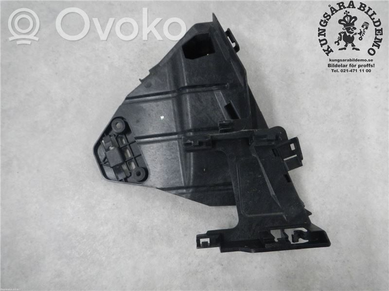Volvo V40 Zamek drzwi przednich 