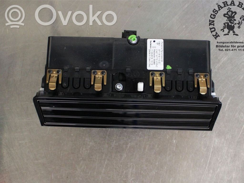 Porsche Panamera (970) Dash center air vent grill 