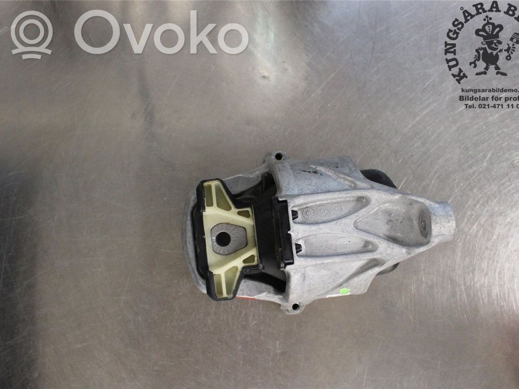 Audi A4 S4 B9 8W Suport tampon motor 