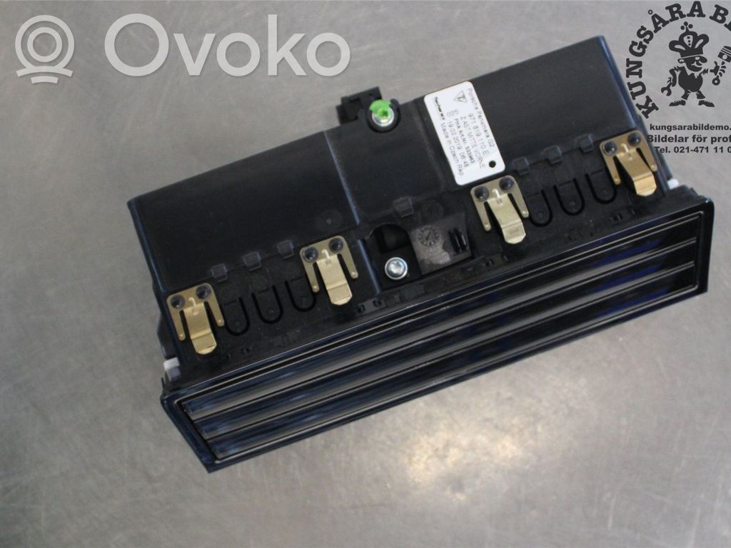 Porsche Panamera (970) Dash center air vent grill 