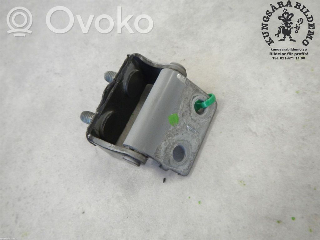 Mitsubishi Outlander Tailgate/trunk/boot hinge 