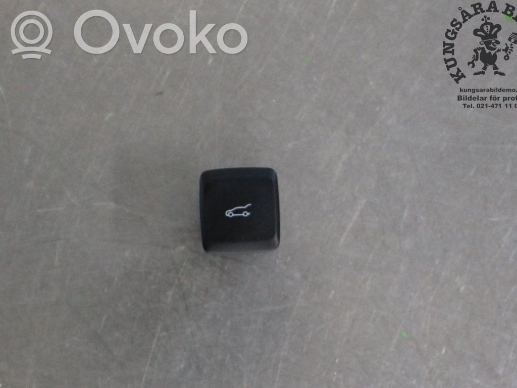 Ford Mondeo MK V Tailgate/boot open switch button 