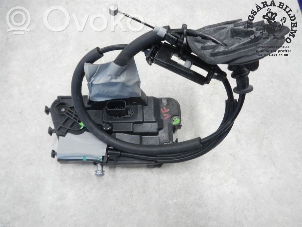 Ford Focus Front door lock 