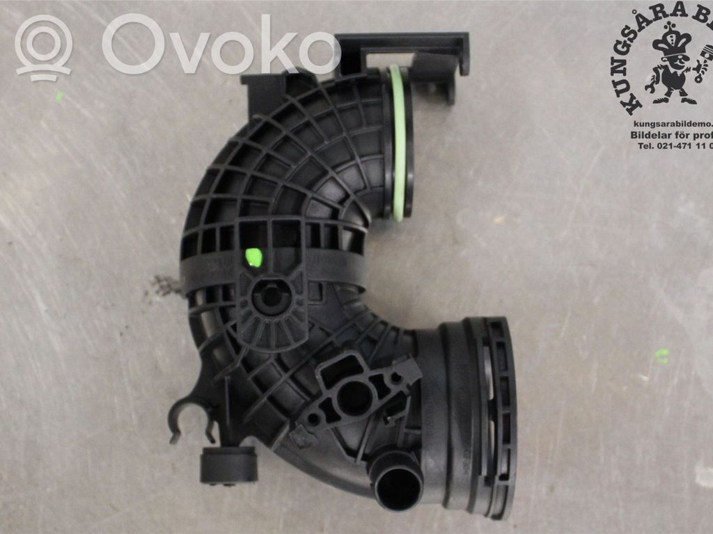 Audi Q3 F3 Schlauch / Leitung Ladeluftkühler 