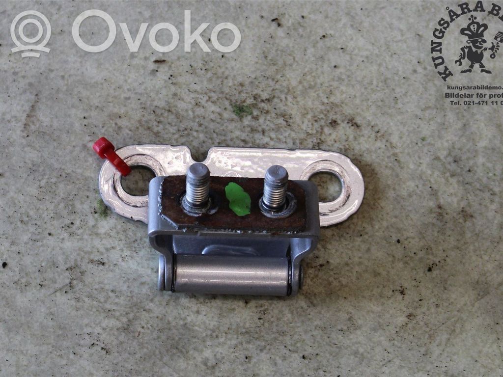 Toyota Corolla E210 E21 Tailgate/trunk/boot hinge 