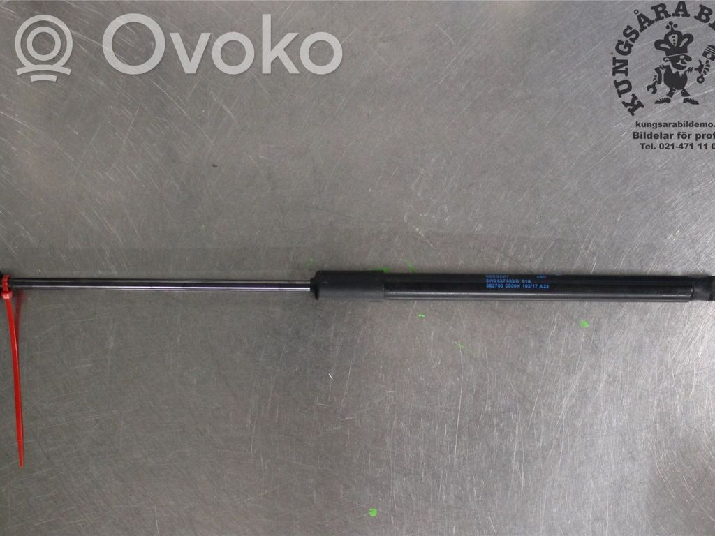 Audi A4 S4 B9 Amortyzator / Siłownik tylnej klapy bagażnika 