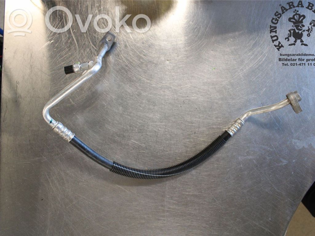 Ford Focus Ilmastointilaitteen putki (A/C) 