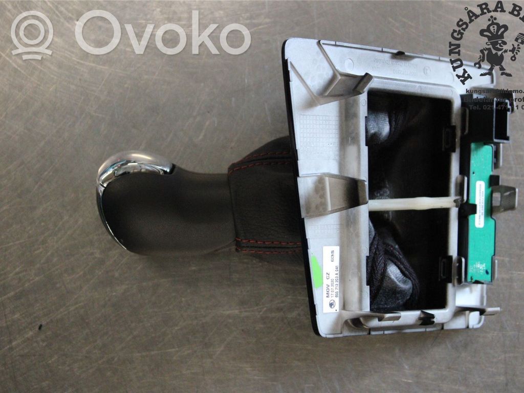 Skoda Kamiq Gear lever shifter trim leather/knob 